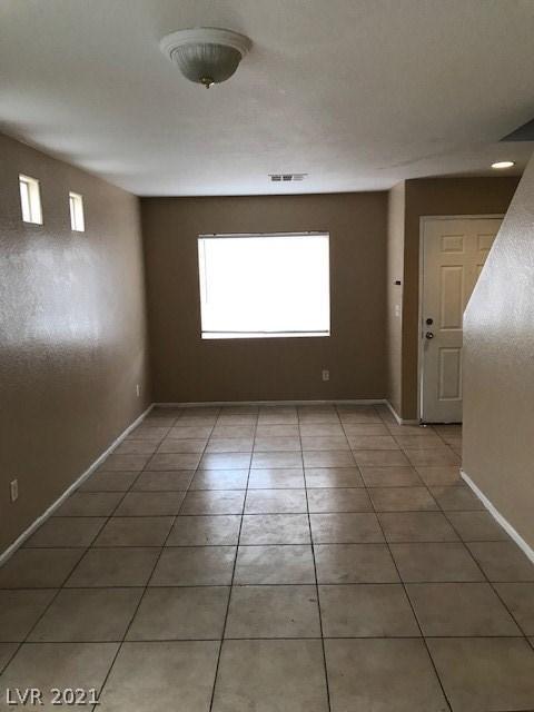 2191 Clancy Street Las Vegas, NV 89156 - Photo 6 of 18