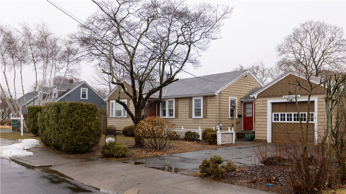 107 Fuller Street Pawtucket, RI 02861 - Photo 17 of 18