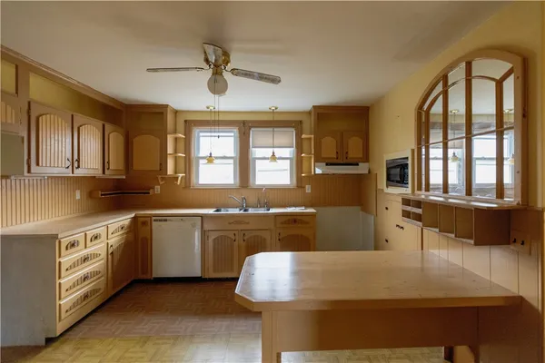 $350,000 | 107 Fuller Street, Pawtucket, RI 02861