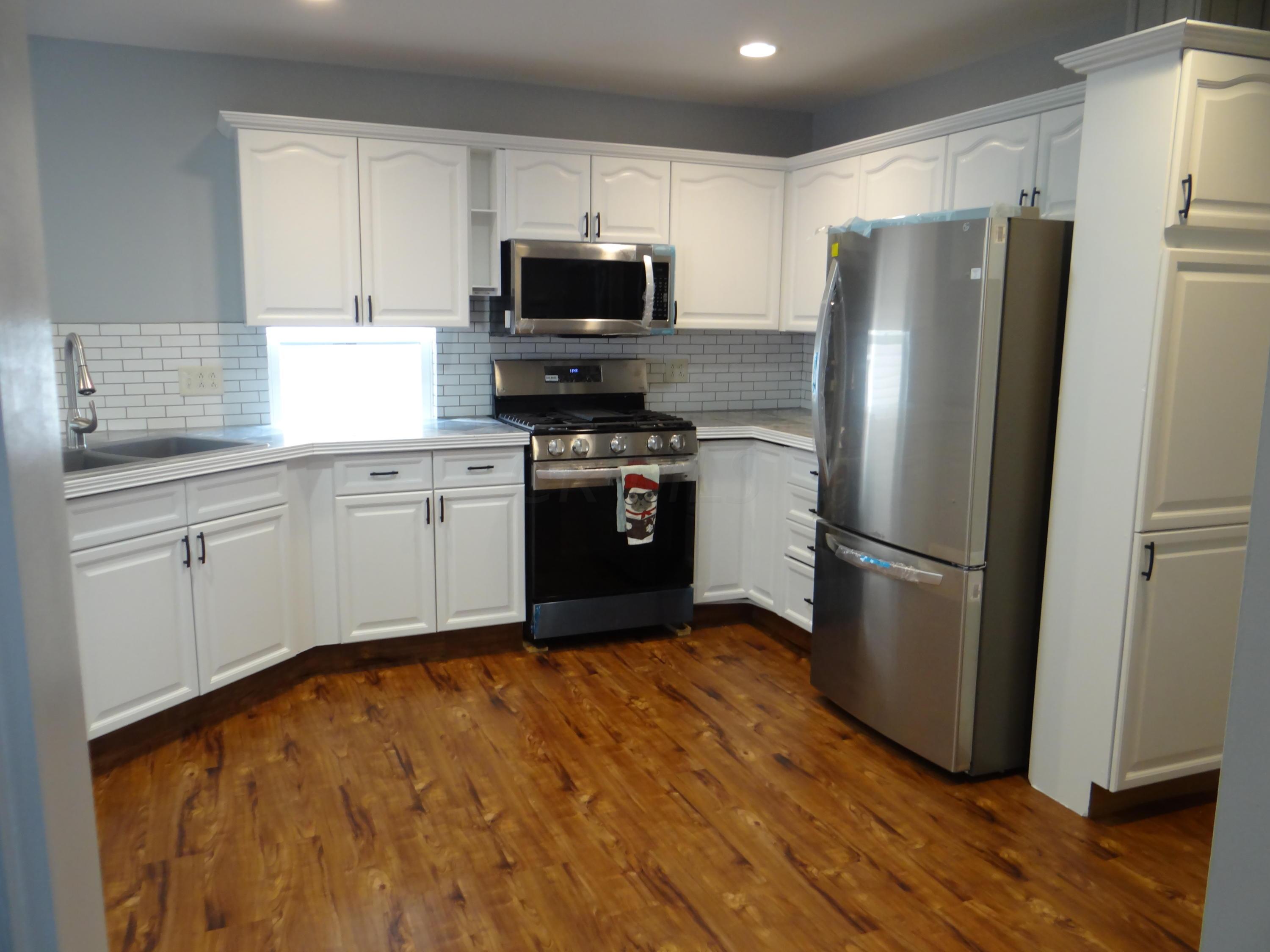 6611 Outville Road Southwest Pataskala, OH 43062 - Photo 3 of 47