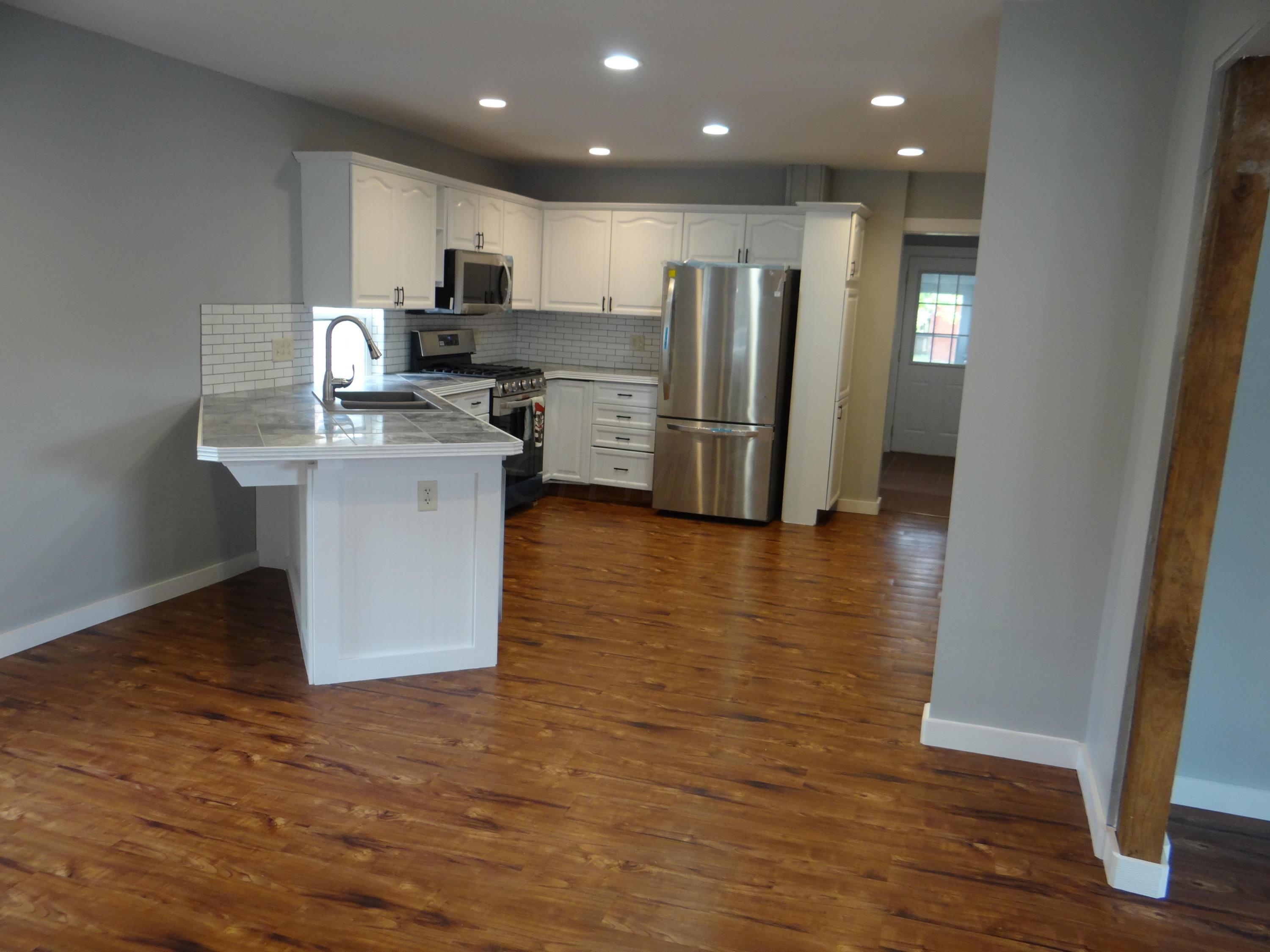6611 Outville Road Southwest Pataskala, OH 43062 - Photo 4 of 47