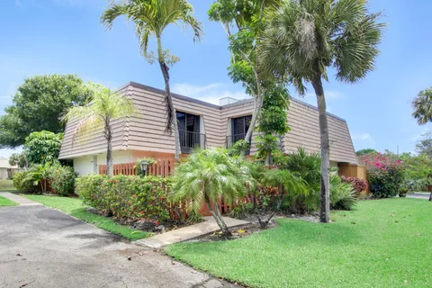 $289,000 | 326 Jupiter Lakes Boulevard, Unit 2318D, Jupiter, FL 33458
