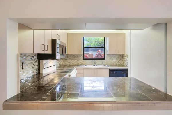 $295,000 | 326 Jupiter Lakes Boulevard, Unit 2318D, Jupiter, FL 33458