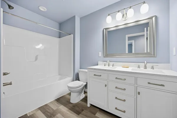 $329,900 | 3429 18th Street South, Moorhead, MN 56560