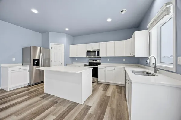 $329,900 | 3429 18th Street South, Moorhead, MN 56560