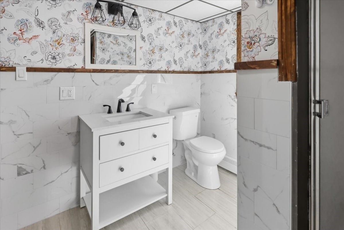 770 Old Warren Road Swansea, MA 02777 - Photo 15 of 41 Gallery Image 15