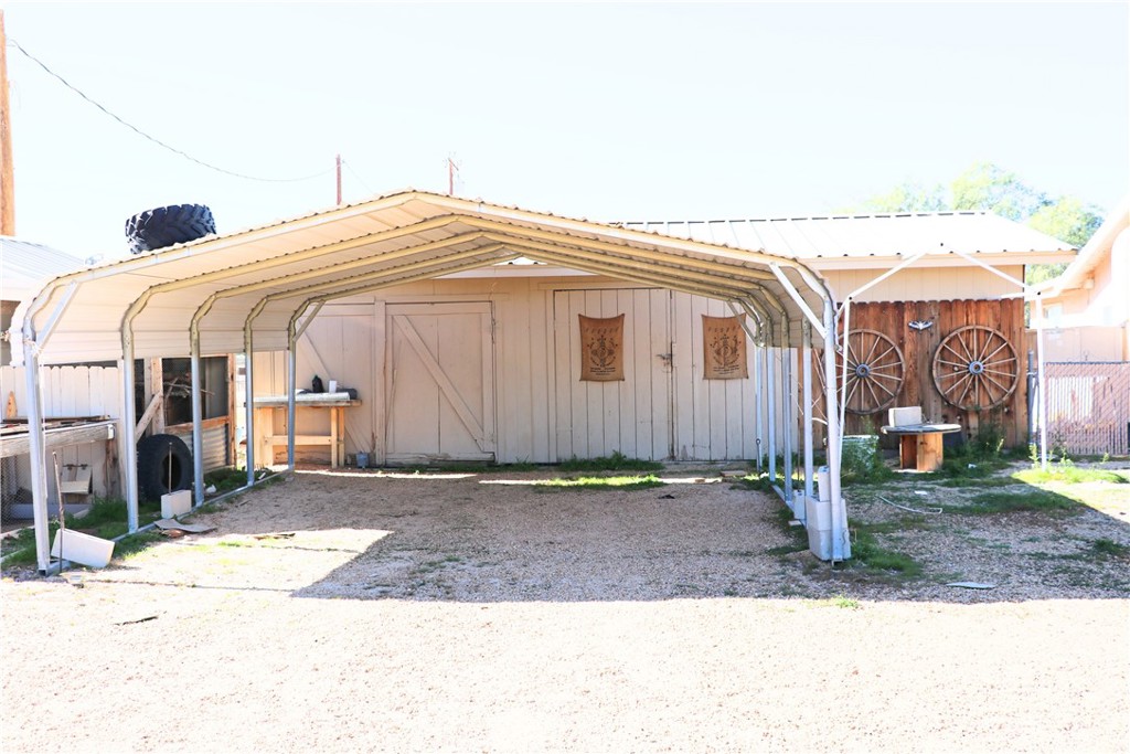 36162 Nashville Road Newberry Springs, CA 92365 - Photo 6 of 34