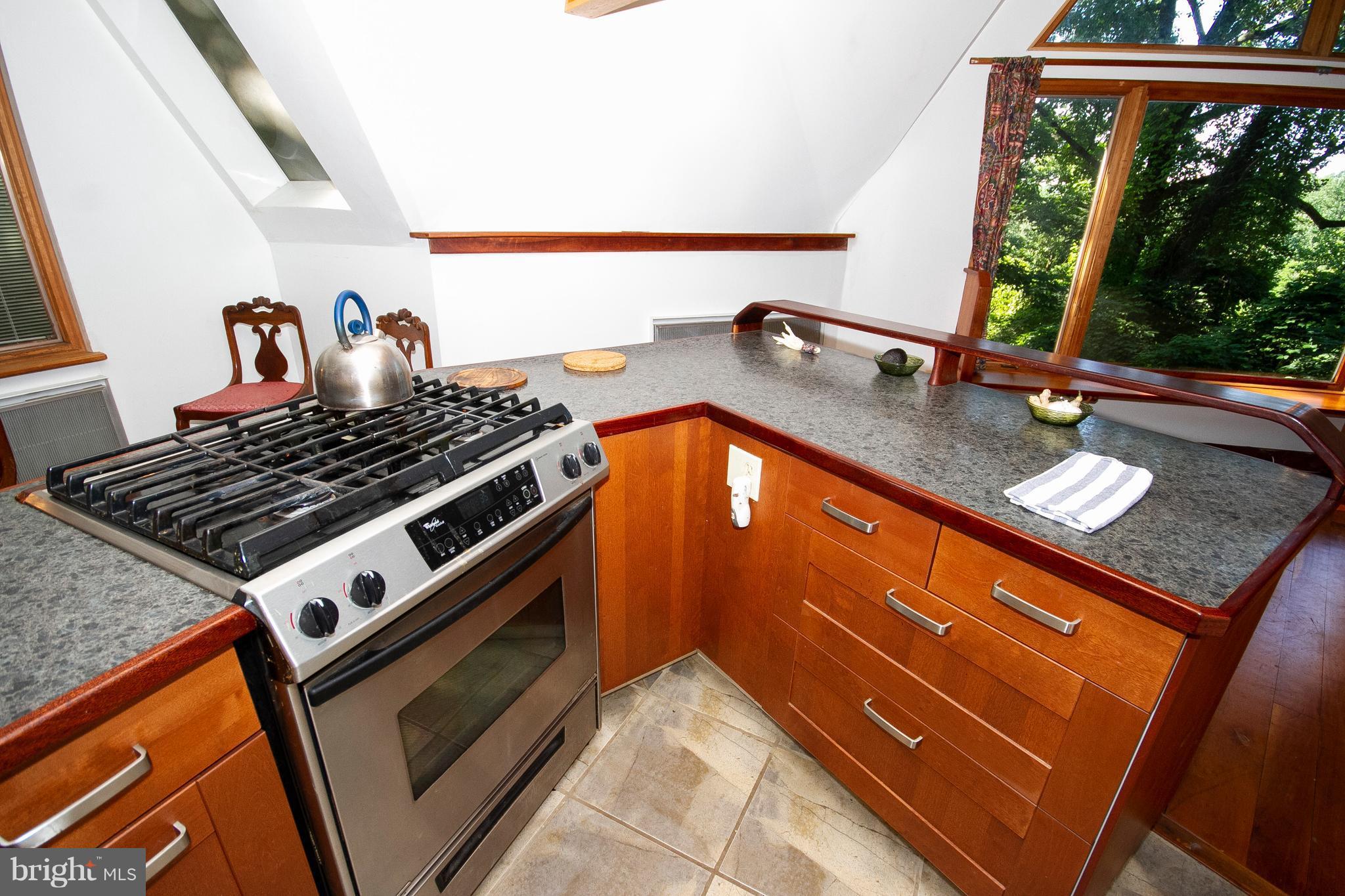 4437 Clifton Road Baltimore, MD 21216 - Photo 12 of 30 Kitchen