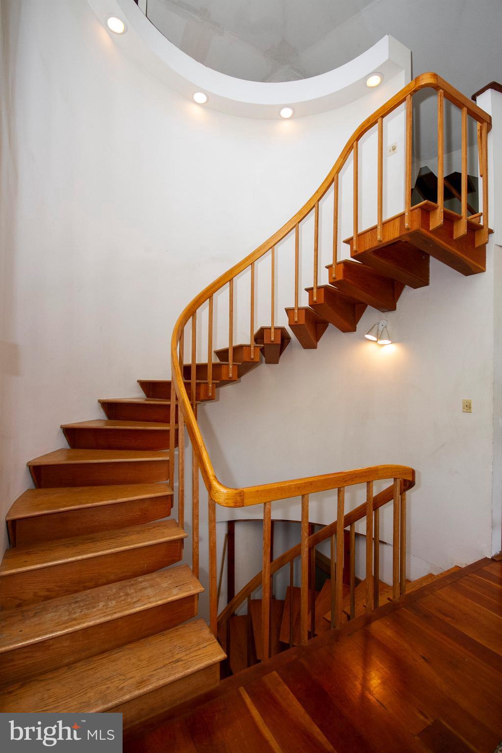 4437 Clifton Road Baltimore, MD 21216 - Photo 4 of 30 Interior (General)