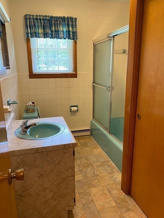 307 Intervale Avenue Athol, MA 01331 - Photo 16 of 35