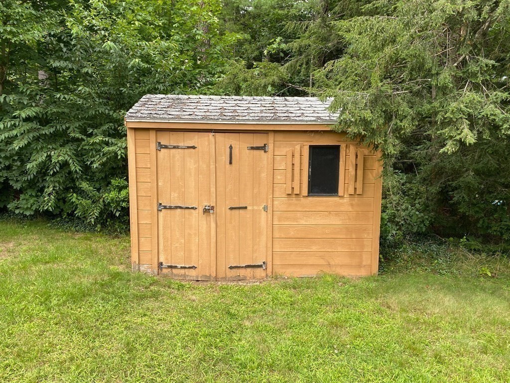 307 Intervale Avenue Athol, MA 01331 - Photo 9 of 35