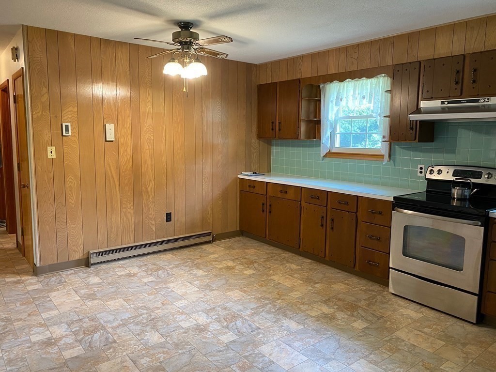 307 Intervale Avenue Athol, MA 01331 - Photo 10 of 35