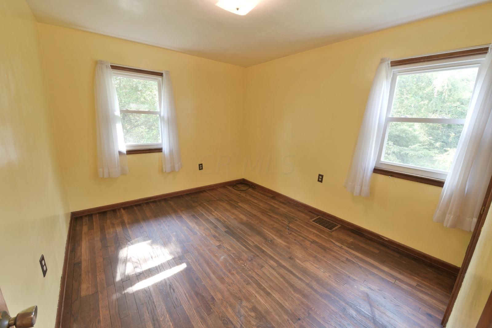 3719 Old Coopermill Road Zanesville, OH 43701 - Photo 8 of 13