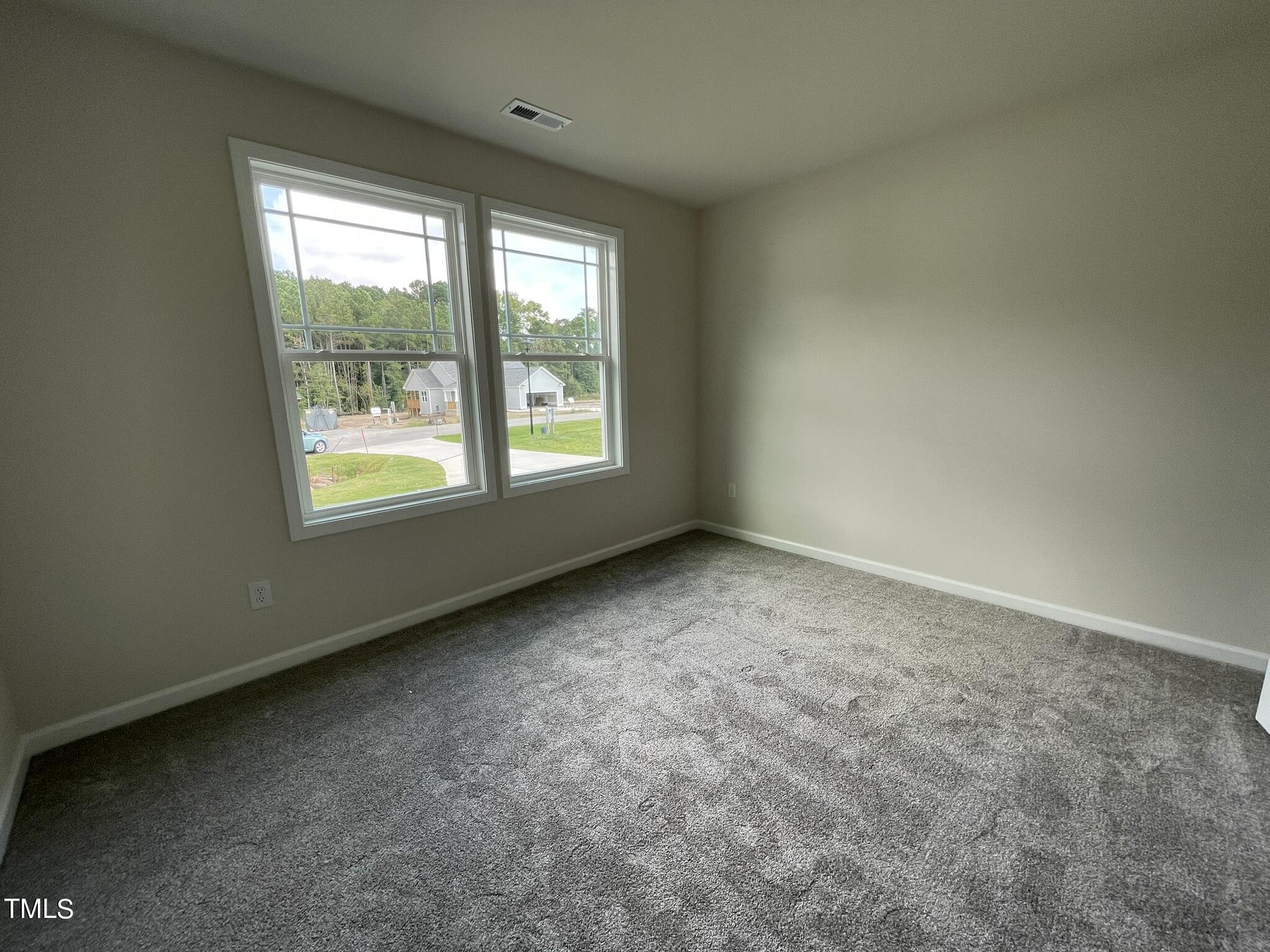 66 Tulipfield Way Benson, NC 27504 - Photo 11 of 18 IMG_8031