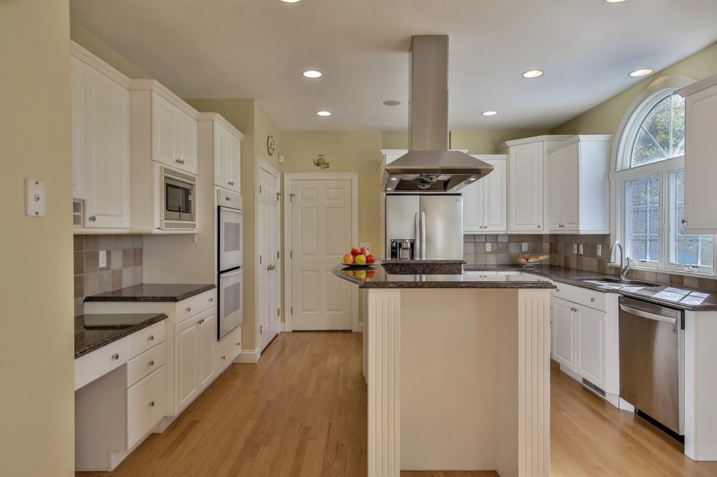 6 Breakneck Hill Road Hopkinton, MA 01748 - Photo 9 of 30 Gallery Image 9