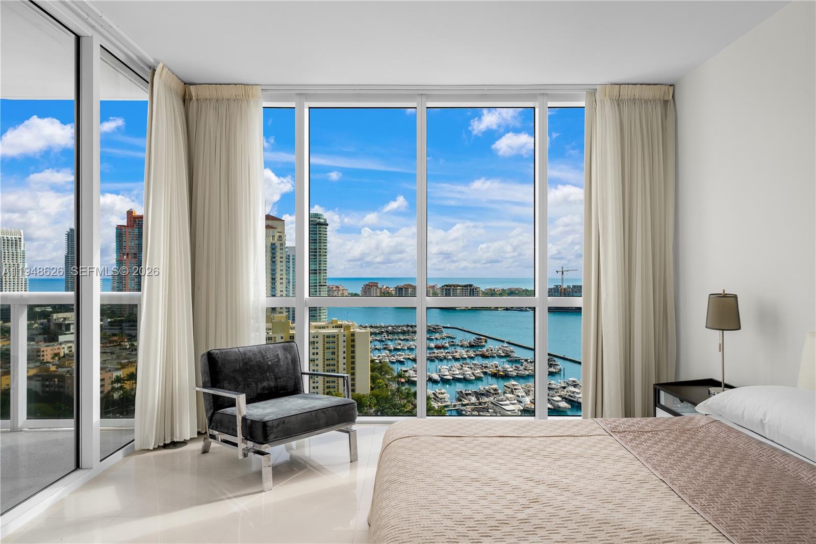 400 Alton Road, Unit 2210 Miami Beach, FL 33139 - Photo 6 of 11