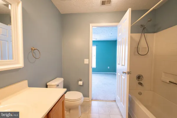 $2,300 | 2054 Quaker Way, Unit 1, Annapolis, MD 21401
