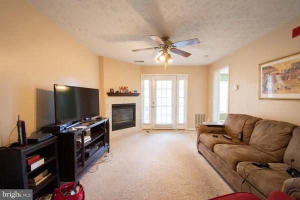 $2,300 | 2054 Quaker Way, Unit 1, Annapolis, MD 21401