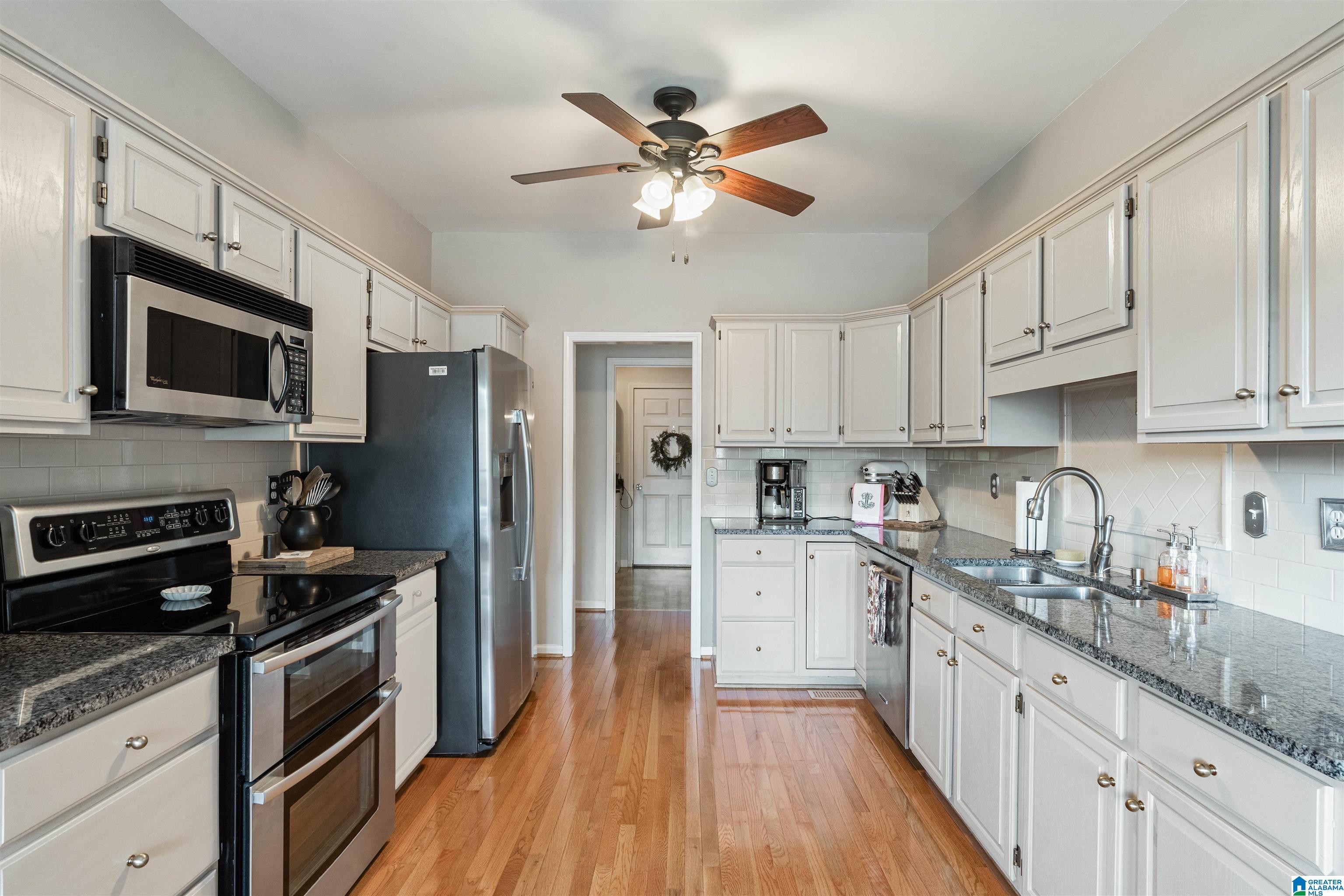 1227 Deer Trail Road Hoover, AL 35226 - Photo 10 of 35 Gallery Image 10