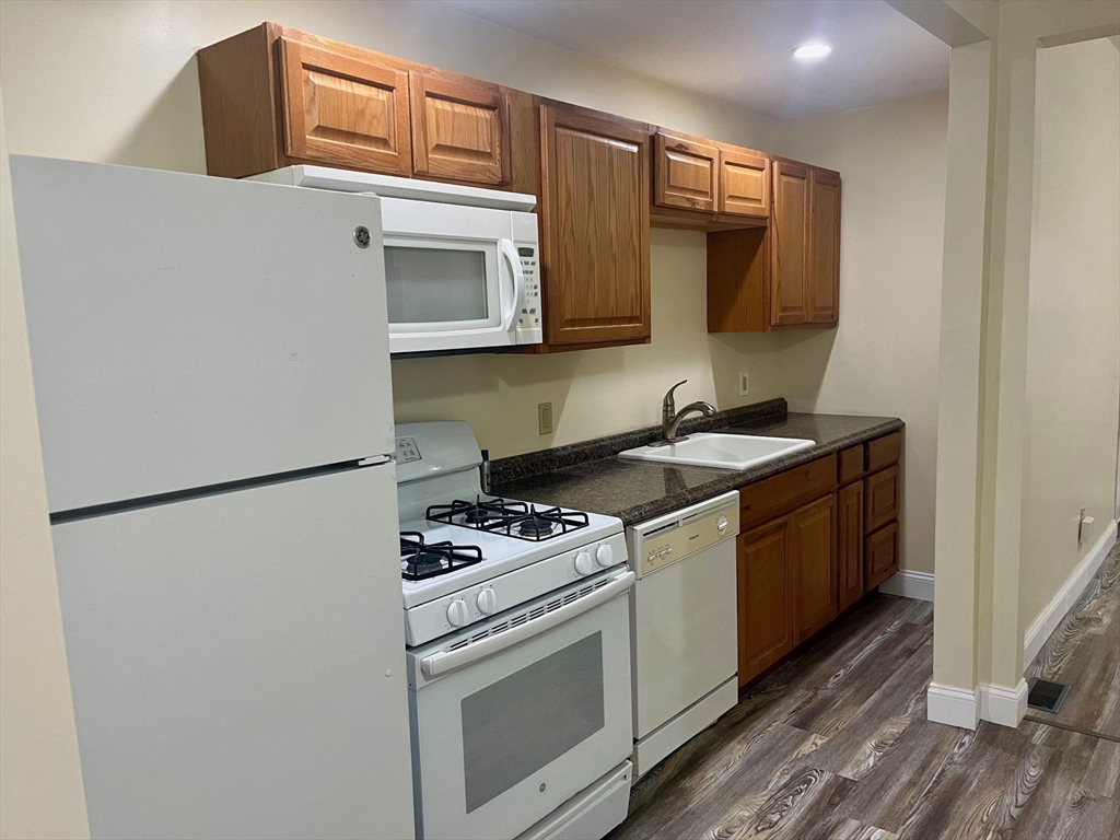 233 Division Street, Unit 2E Fall River, MA 02721 - Photo 4 of 18