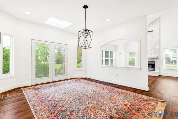 $599,500 | 129 Coopers Point Lane, Tappahannock, VA 22560