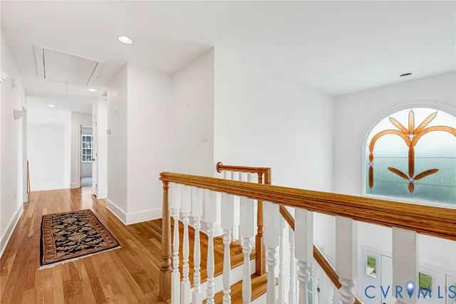 $699,900 | 129 Coopers Point Lane, Tappahannock, VA 22560