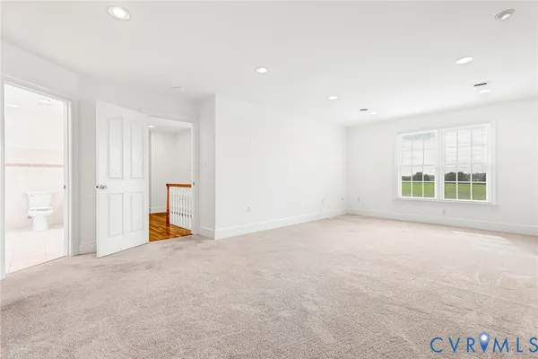 $599,500 | 129 Coopers Point Lane, Tappahannock, VA 22560