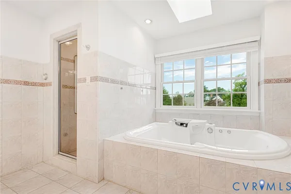 $599,500 | 129 Coopers Point Lane, Tappahannock, VA 22560