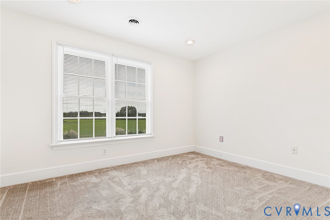 129 Coopers Point Lane Tappahannock, VA 22560 - Photo 32 of 40