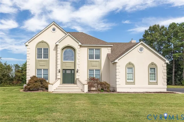 $699,900 | 129 Coopers Point Lane, Tappahannock, VA 22560