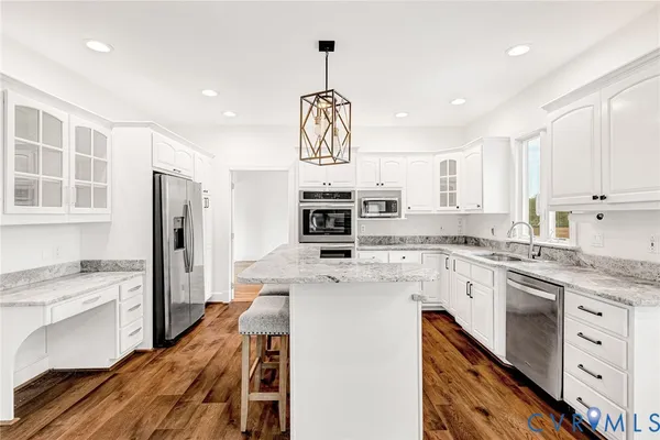 $599,500 | 129 Coopers Point Lane, Tappahannock, VA 22560