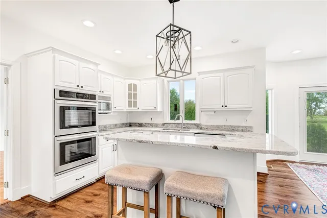 $699,900 | 129 Coopers Point Lane, Tappahannock, VA 22560