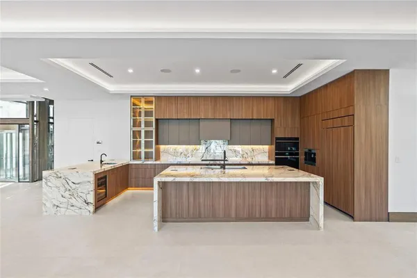 $7,150,000 | 2441 Northeast 48th Court, Lighthouse Point, FL 33064