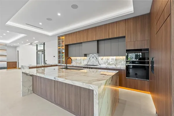 $7,150,000 | 2441 Northeast 48th Court, Lighthouse Point, FL 33064