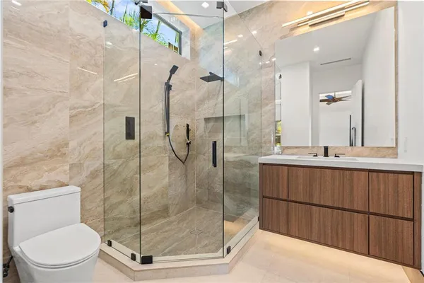 $7,150,000 | 2441 Northeast 48th Court, Lighthouse Point, FL 33064