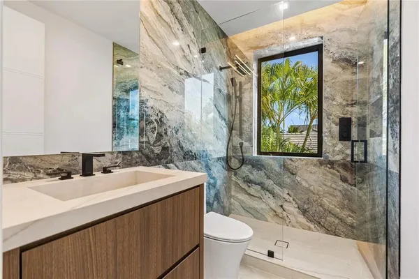 $7,150,000 | 2441 Northeast 48th Court, Lighthouse Point, FL 33064