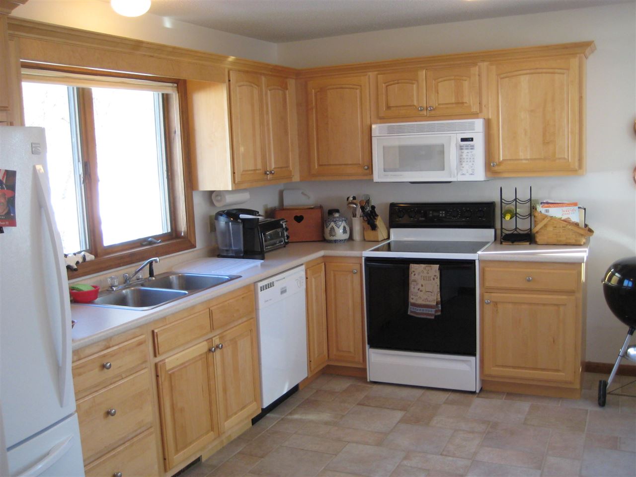 13 Eagle Ridge Condo Road, Unit 13 Bartlett, NH 03812 - Photo 8 of 29 Gallery Image 8