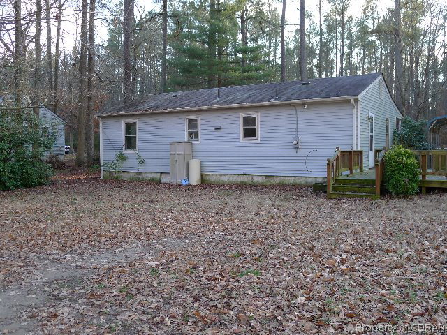 8679 Marlfield Road Gloucester, VA 23061 - Photo 8 of 9