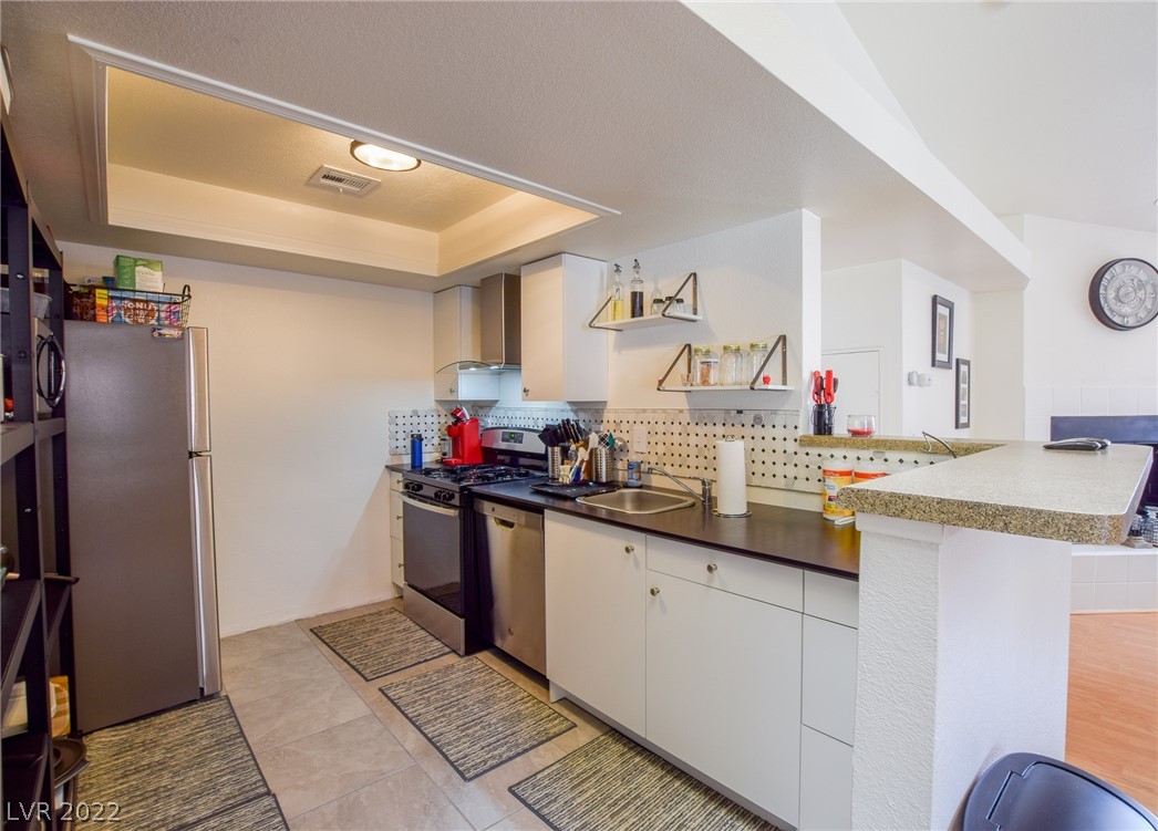 2995 East Sunset Road, Unit 213 Las Vegas, NV 89120 - Photo 8 of 19 Gallery Image 8
