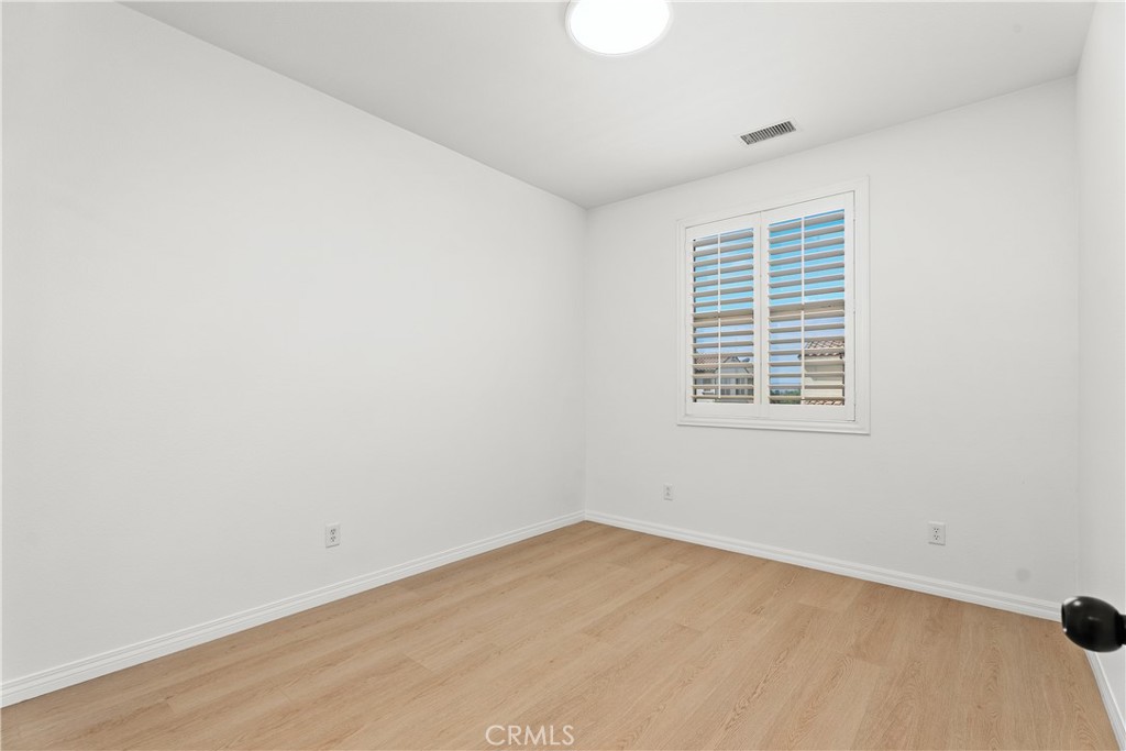 38 Pathway Irvine, CA 92618 - Photo 22 of 39 2nd bedroom