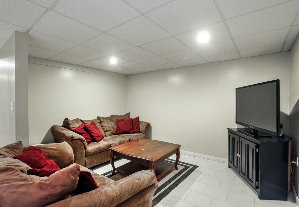 226 Cushing Hill Road Hanover, MA 02339 - Photo 25 of 29 Gallery Image 25