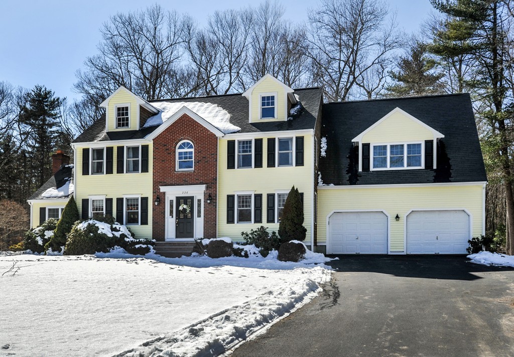 226 Cushing Hill Road Hanover, MA 02339 - Photo 3 of 29 Gallery Image 3
