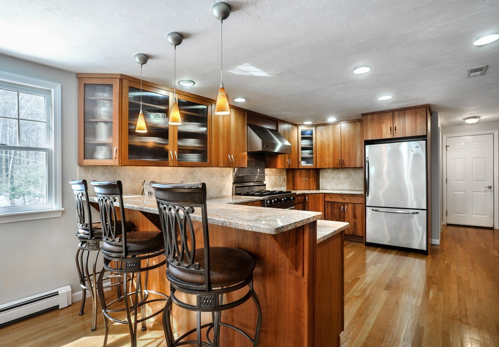 226 Cushing Hill Road Hanover, MA 02339 - Photo 4 of 29 Gallery Image 4