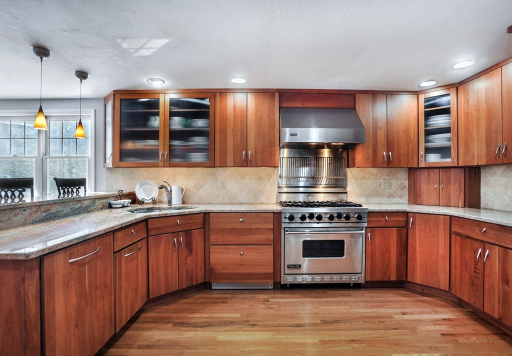 226 Cushing Hill Road Hanover, MA 02339 - Photo 8 of 29 Gallery Image 8