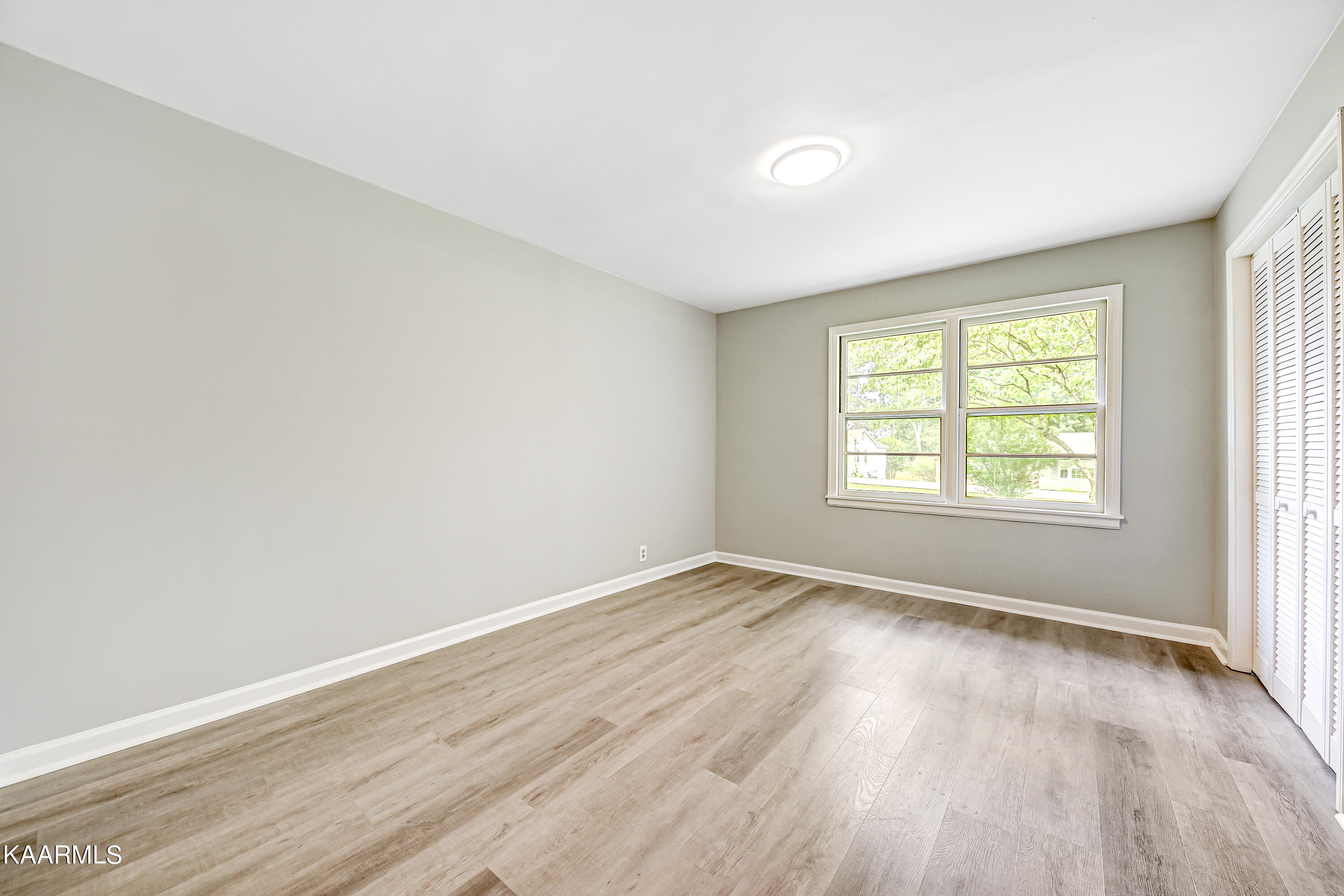 5724 Kentwood Road Knoxville, TN 37912 - Photo 12 of 16 Daniel steben -15