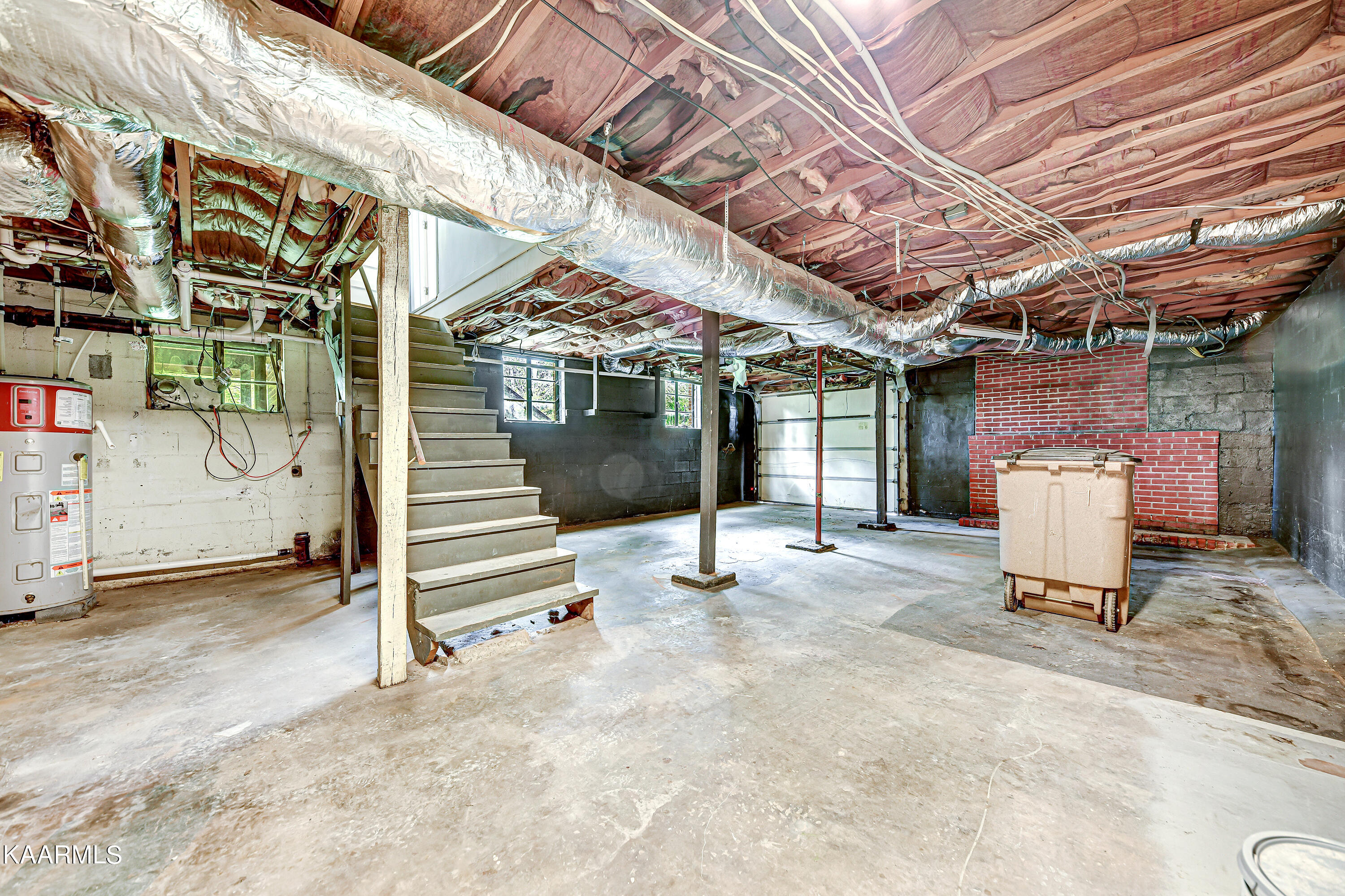 5724 Kentwood Road Knoxville, TN 37912 - Photo 14 of 16 Daniel steben -17