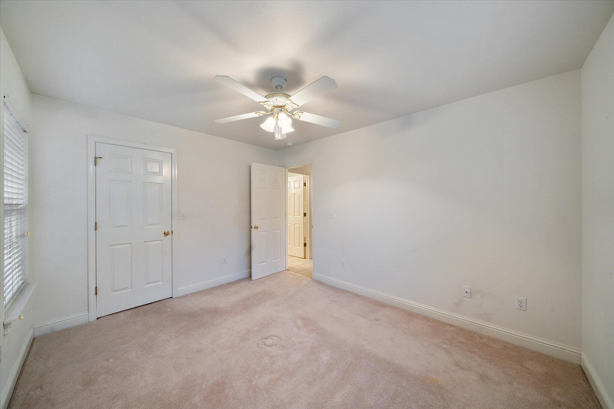 6684 Riata Drive Redding, CA 96002 - Photo 32 of 44 28-BiggerFlow Real Estate Media-28