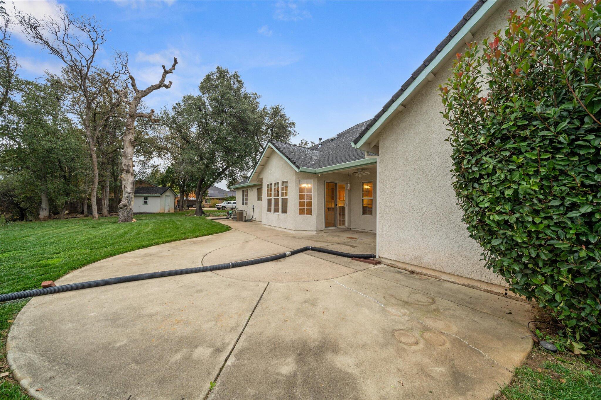 6684 Riata Drive Redding, CA 96002 - Photo 40 of 44 36-BiggerFlow Real Estate Media-36