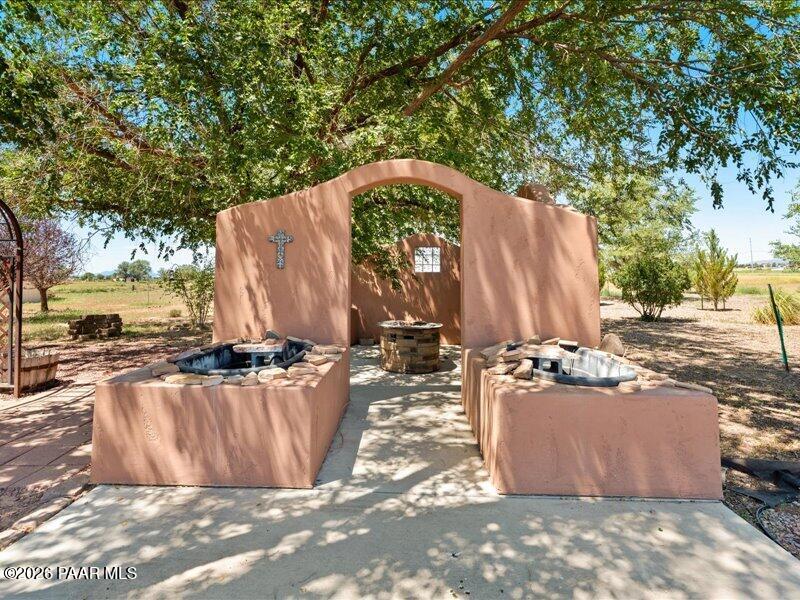 2075 Big Chino Road Paulden, AZ 86334 - Photo 3 of 32 03-Front Fire Pit Area