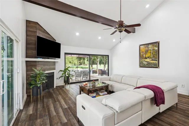 $13,999 | 64 North Timber Top Drive, The Woodlands, TX 77380